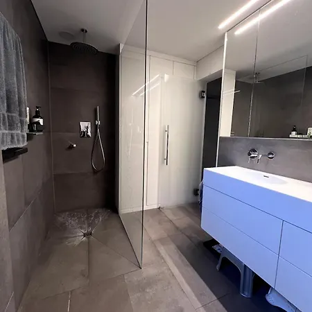 Moderne Familienfreundliche Garten-maisonette Bregenz