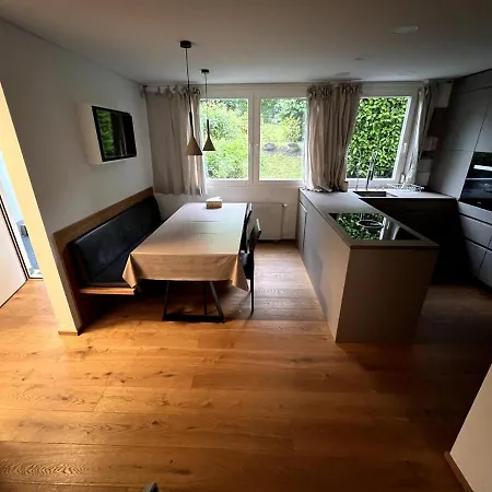 Moderne Familienfreundliche Garten-maisonette Appartement Bregenz